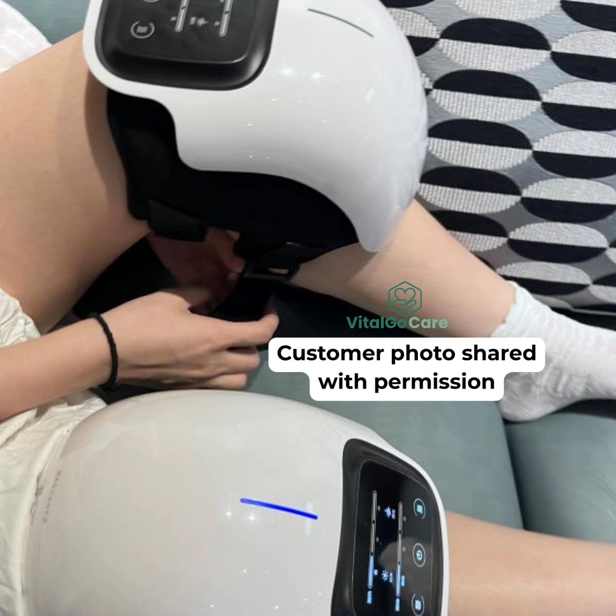 VitalGo KneeRelief Pro heat and vibration knee massager